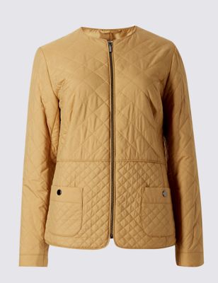 Loose Fit Quilted Jacket with Stormwear&trade;
